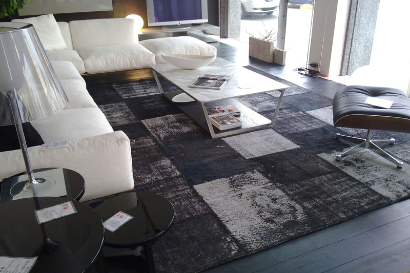 Модный ковер в винтажном стиле